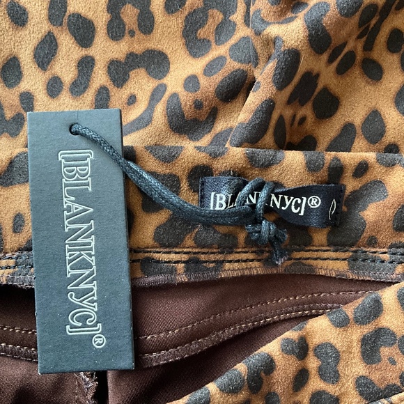 NWT Blank NYC On The Prowl Faux Suede Flare Pants Stretch Leopard Black Brown 31 - Picture 10 of 12